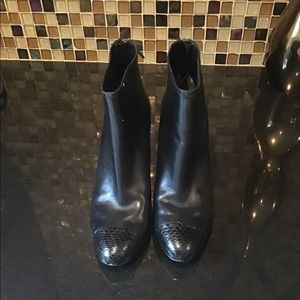 Ann Taylor black ankle boots